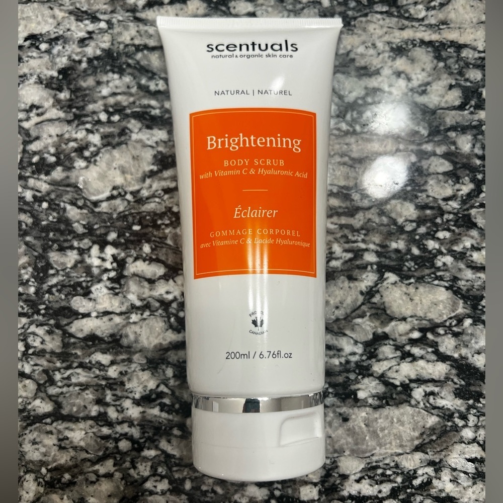 Scentuals Brightening Body Scrub With Vitamin C & Hyaluronic Acid ~ 200 ml
